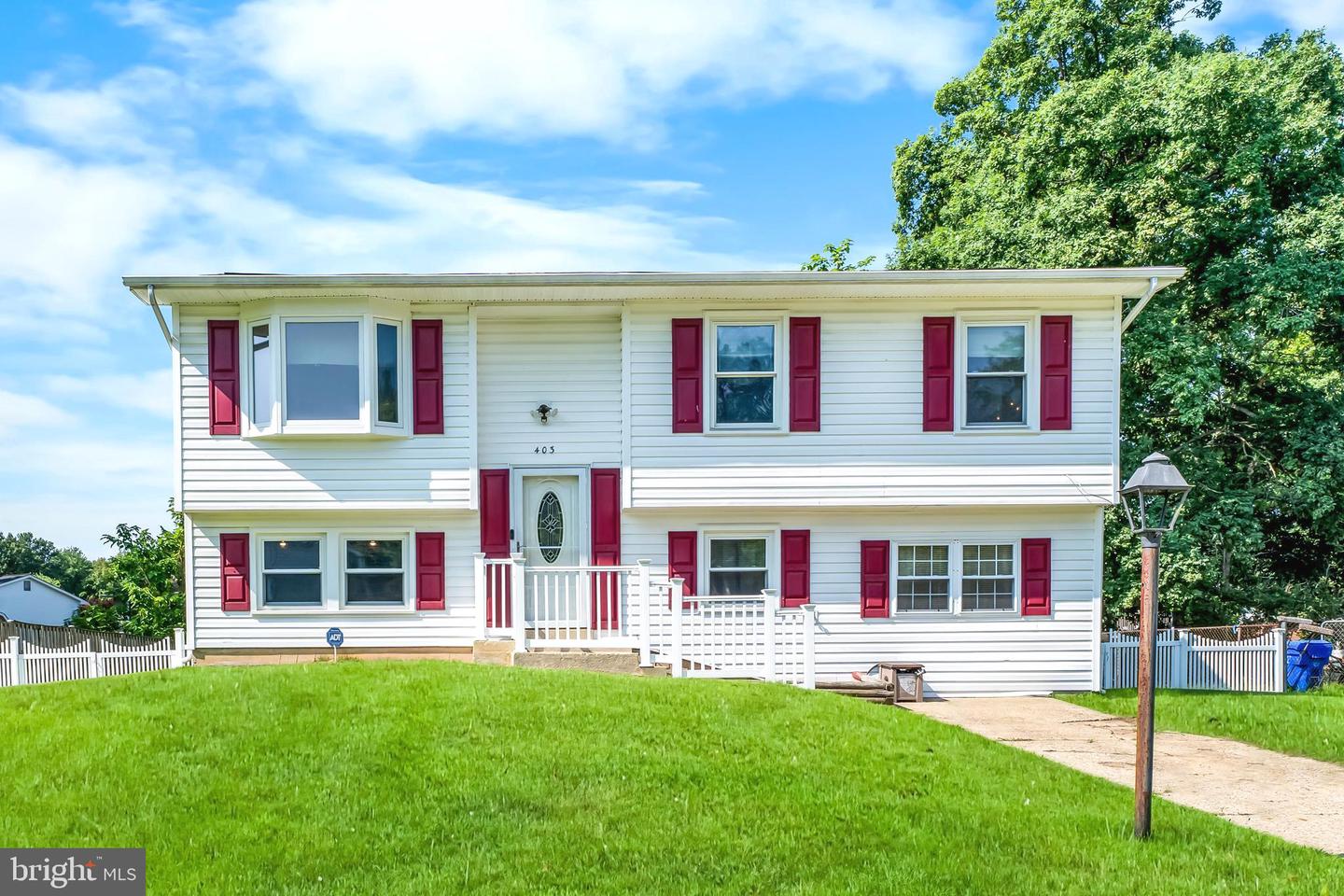 403 UNIVERSITY DR