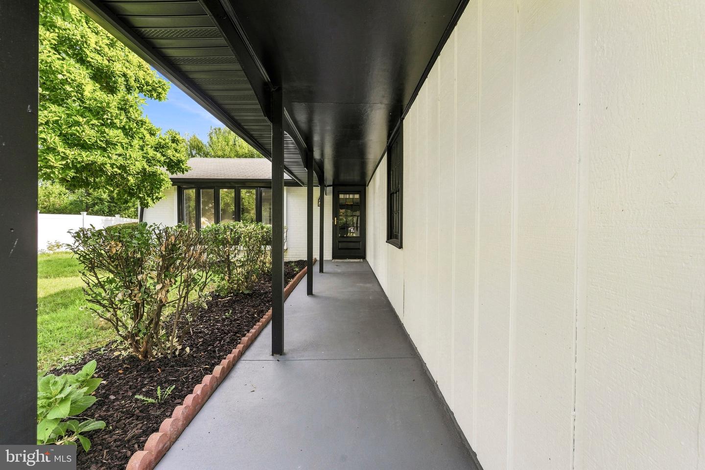 5202 Caroline Cir Property Photo 5