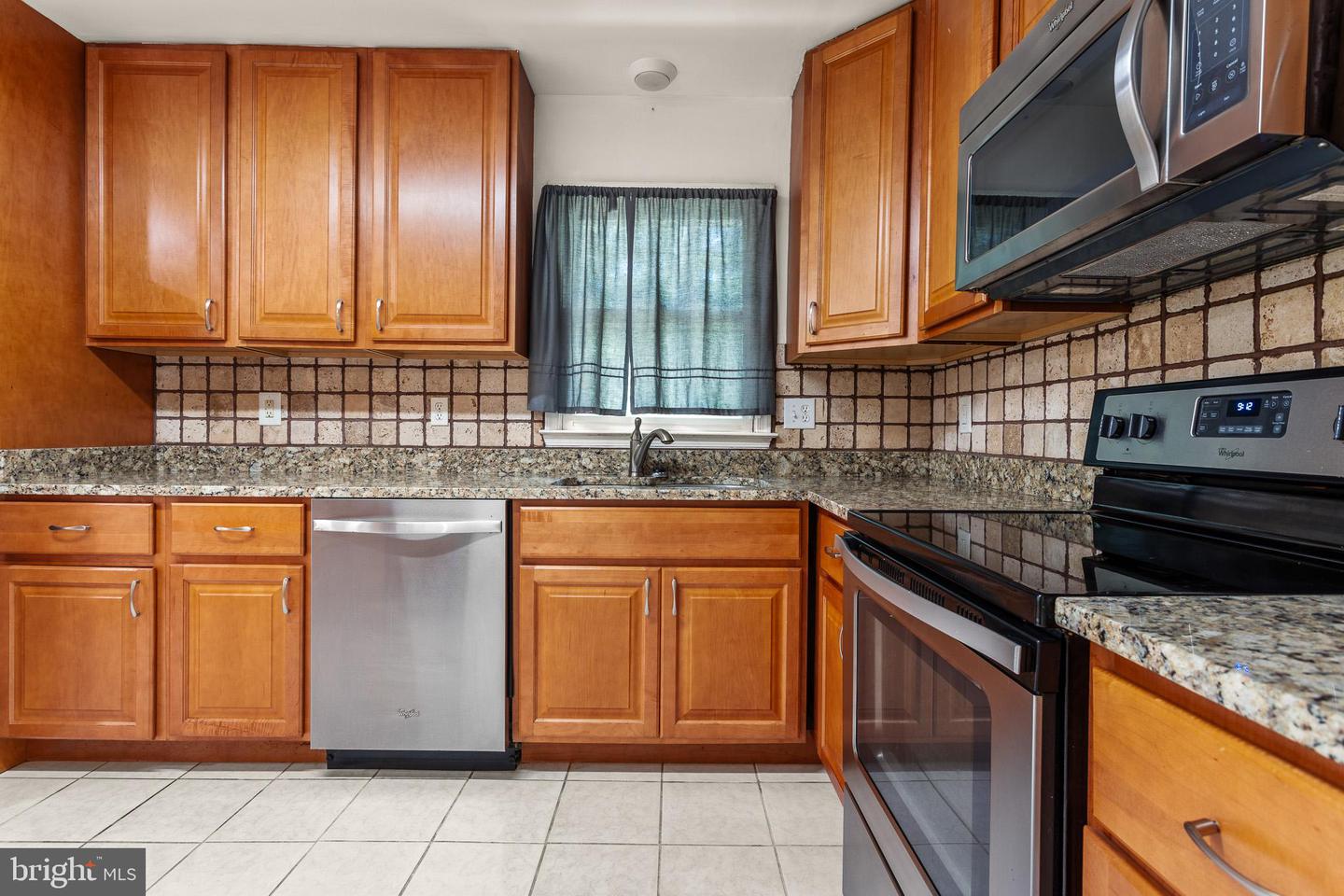 14117 Beverly Dr Property Photo 3