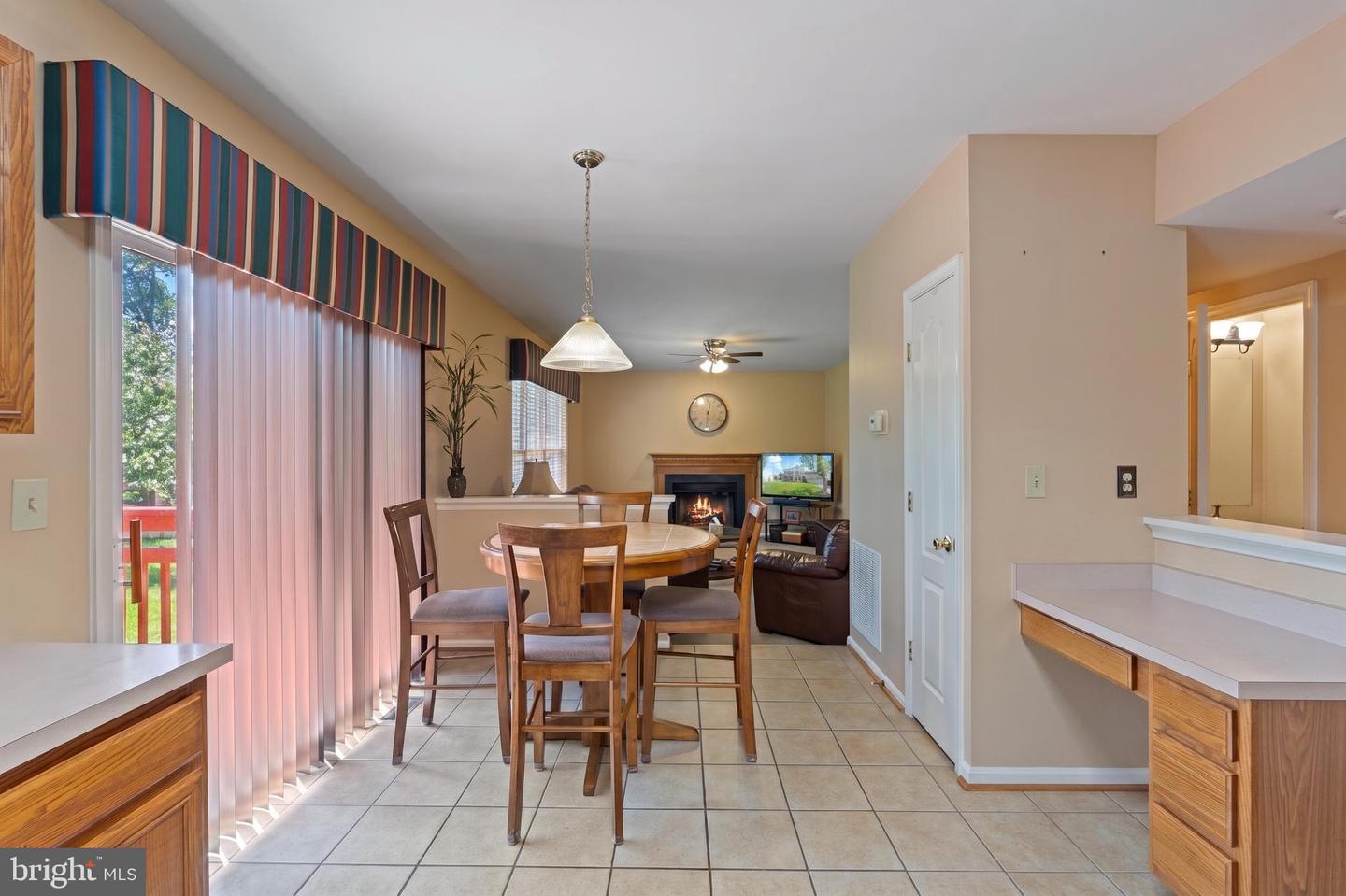 2193 Cedar Tree Ln Property Photo 8