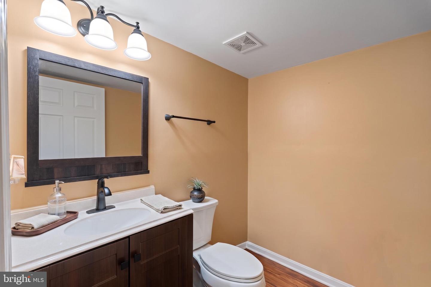 2193 Cedar Tree Ln Property Photo 22