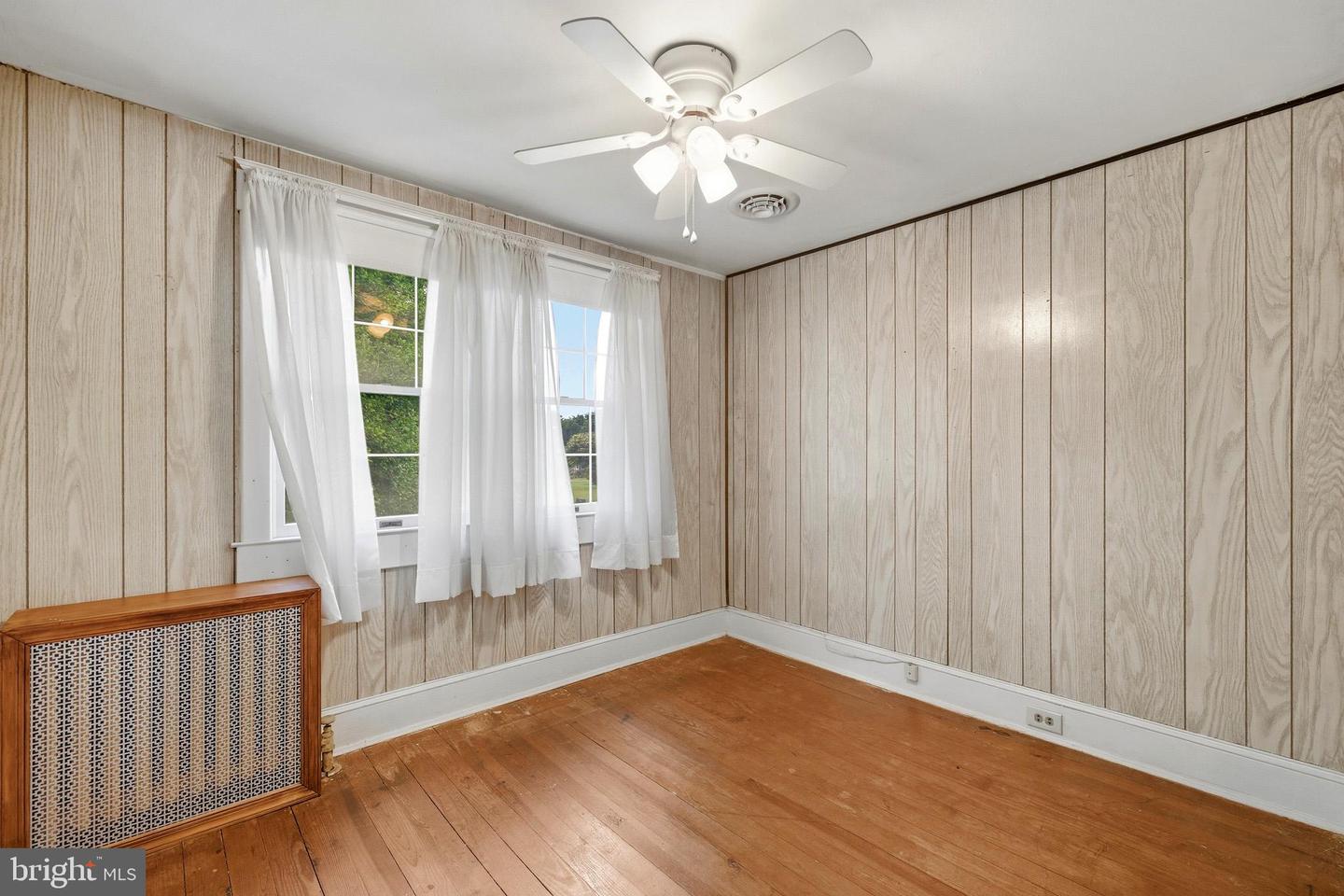 305 Prospect St Property Photo 22