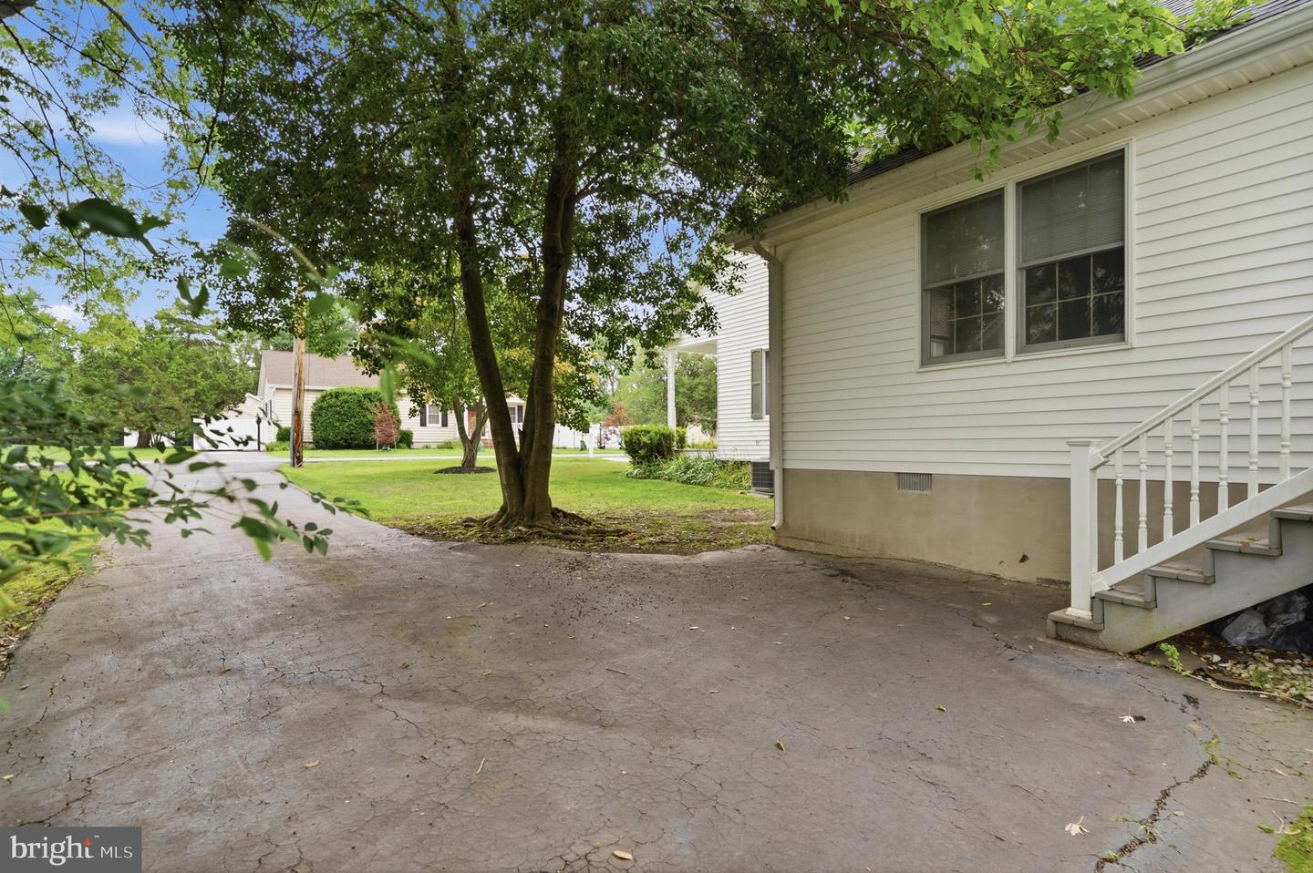 305 Prospect St Property Photo 39