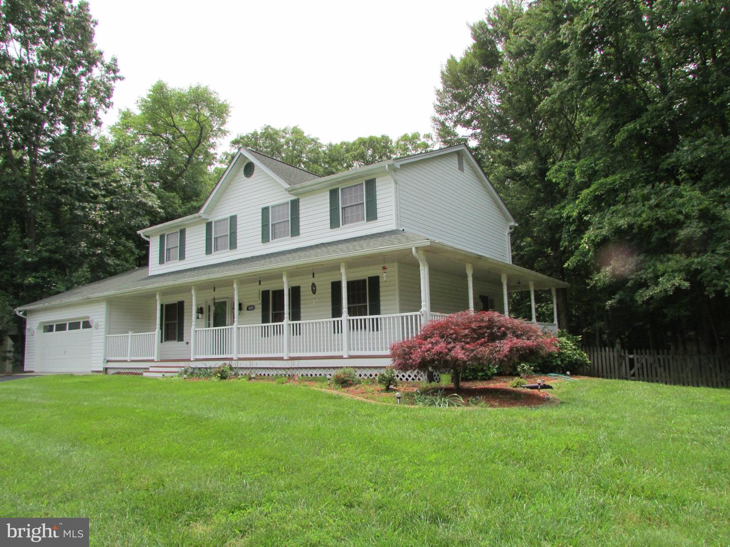 1009 Wales Dr Property Photo 2