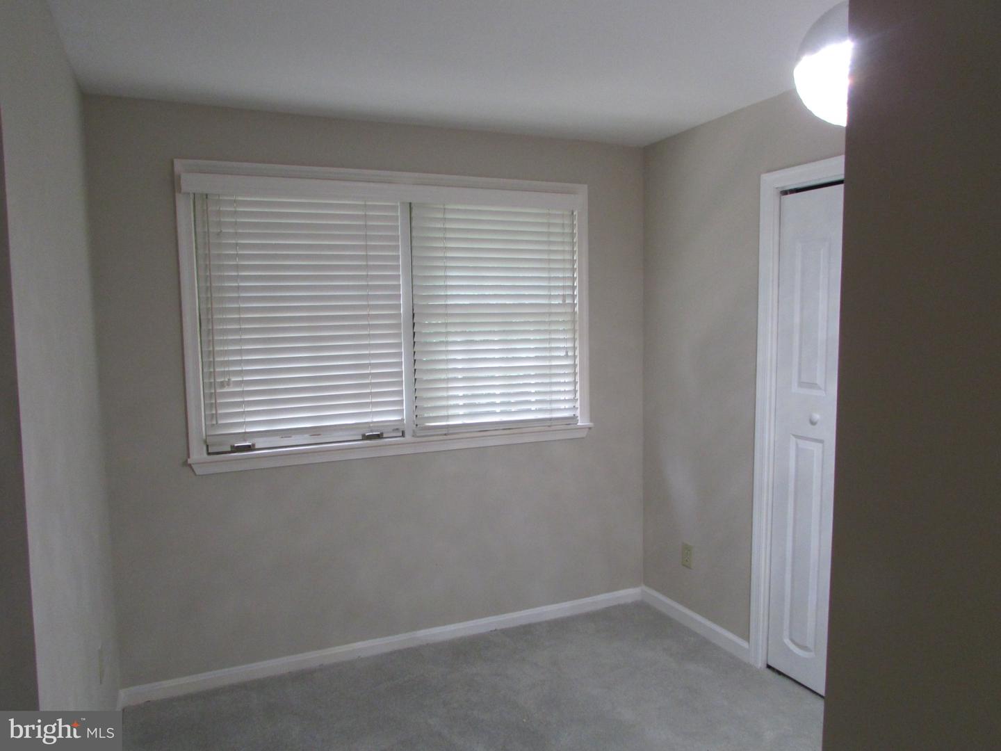 1009 Wales Dr Property Photo 24