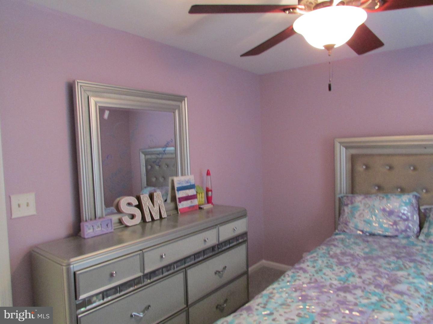 1009 Wales Dr Property Photo 25
