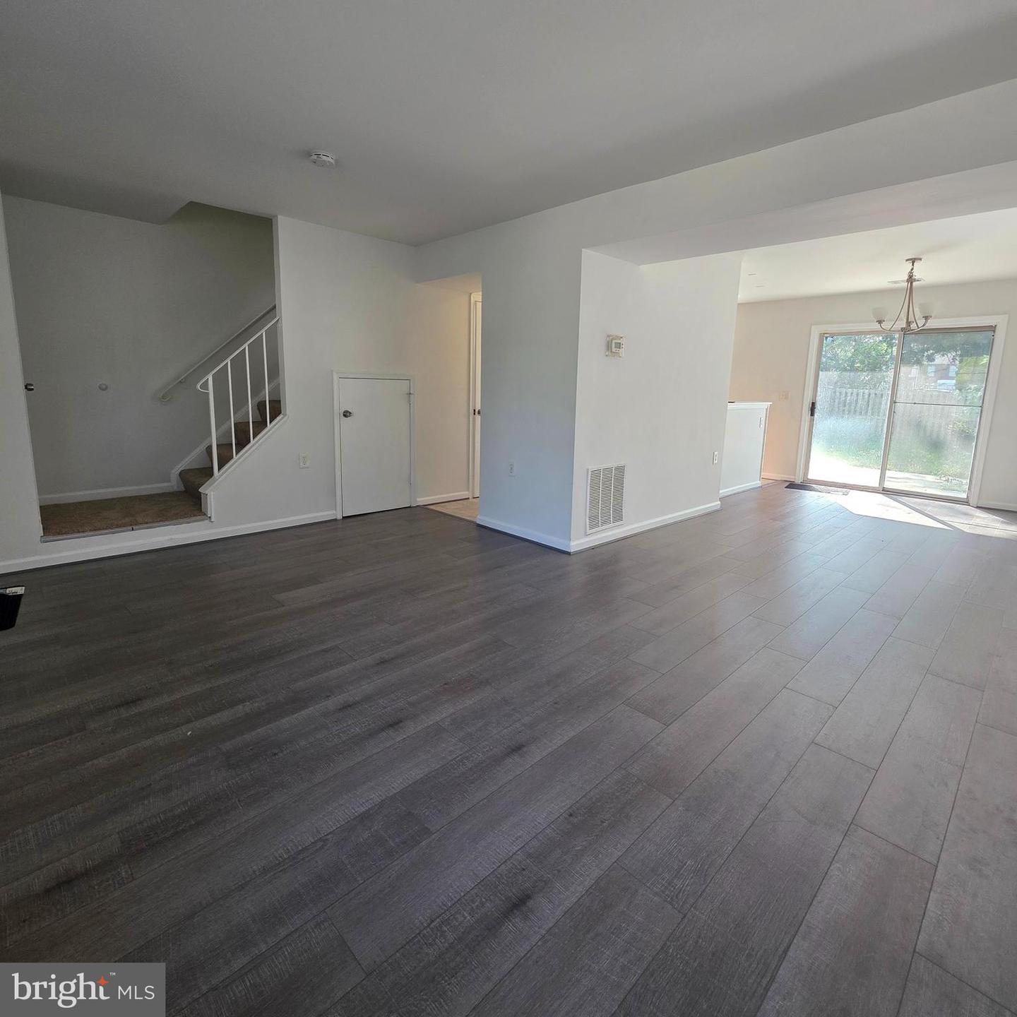 404 Trefoil Pl Property Photo 5