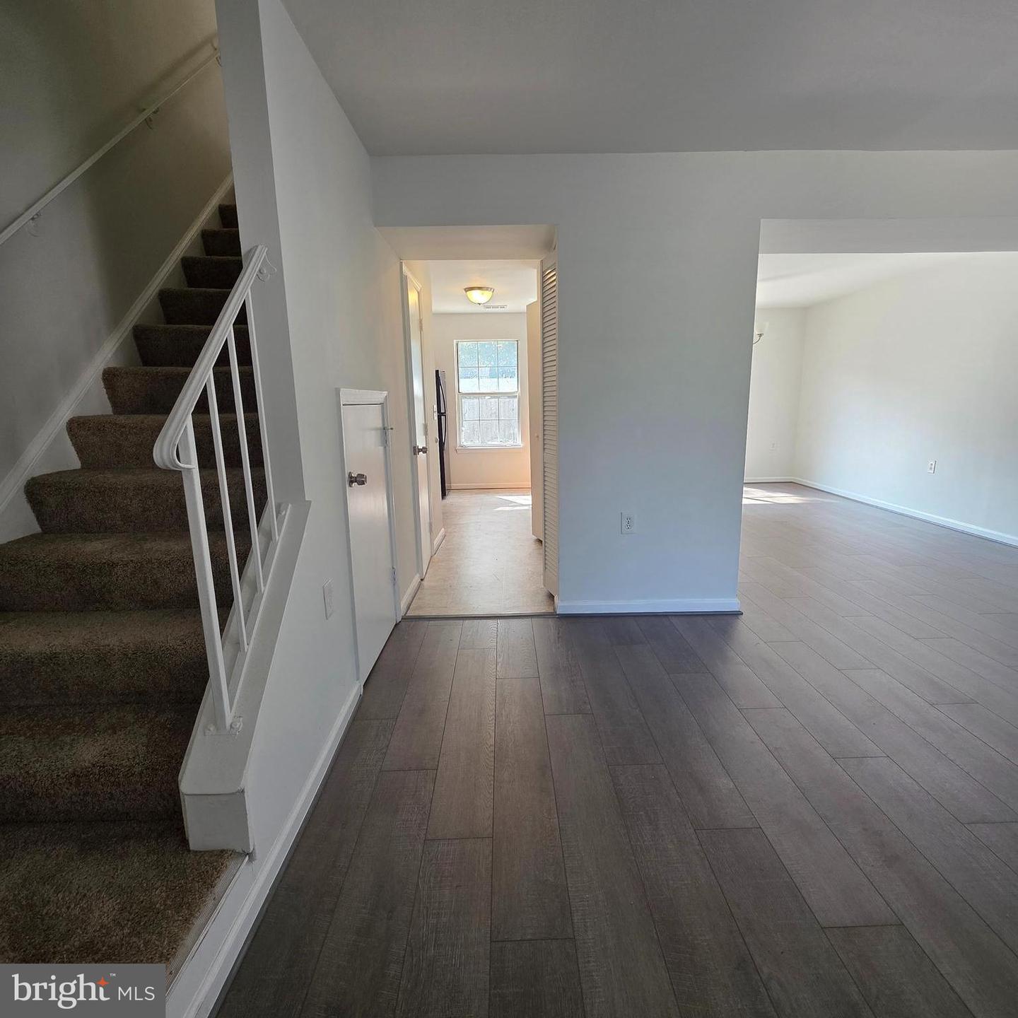 404 Trefoil Pl Property Photo 6