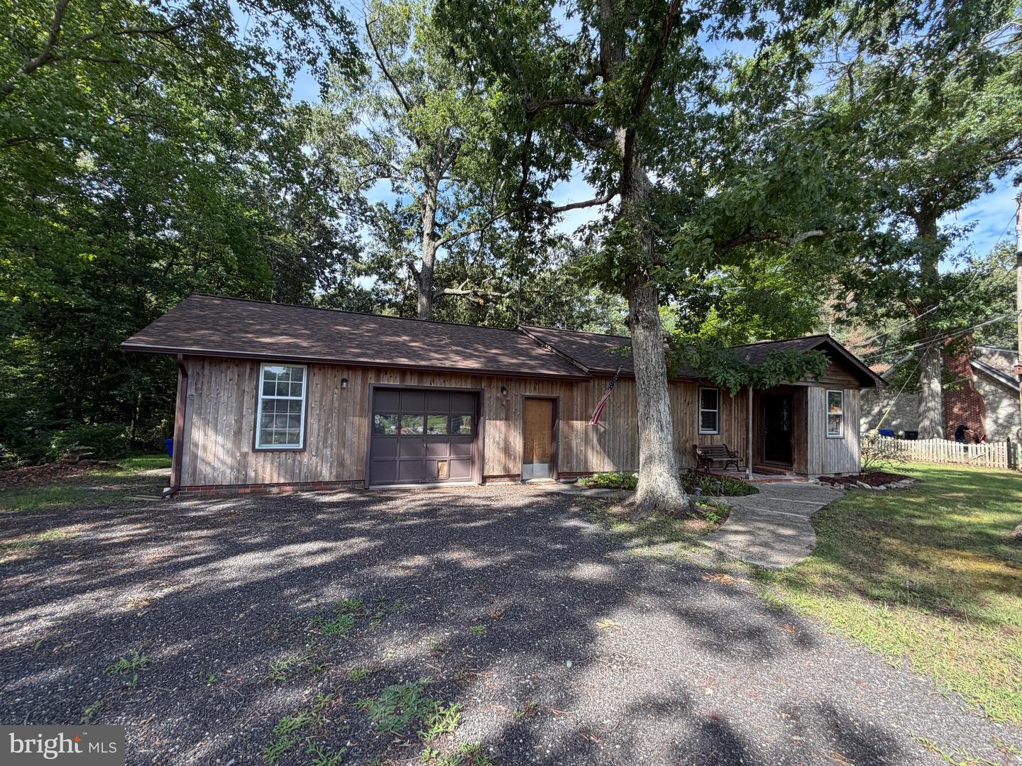 2765 Mill Hill Rd Property Photo 3