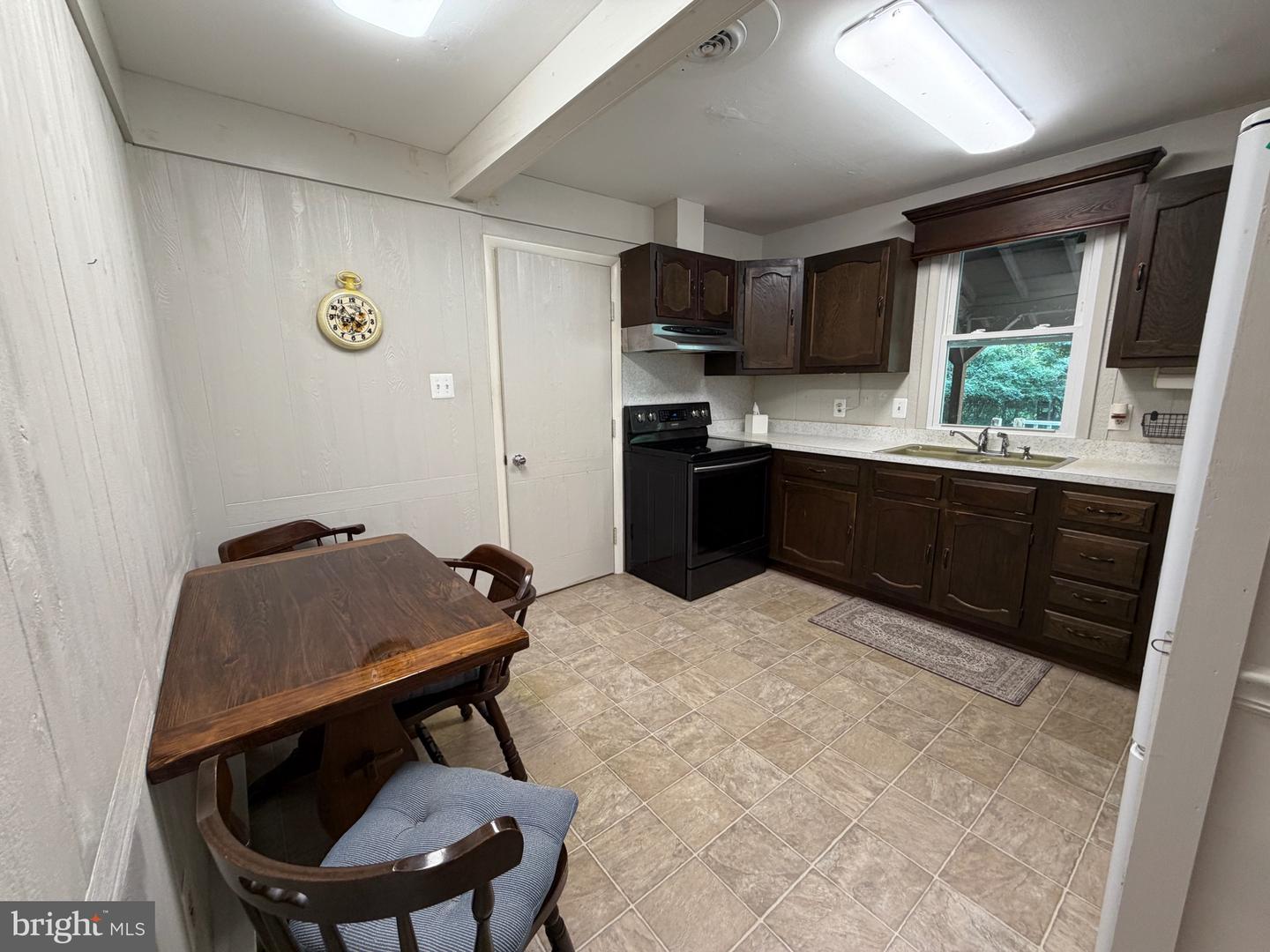 2765 Mill Hill Rd Property Photo 11