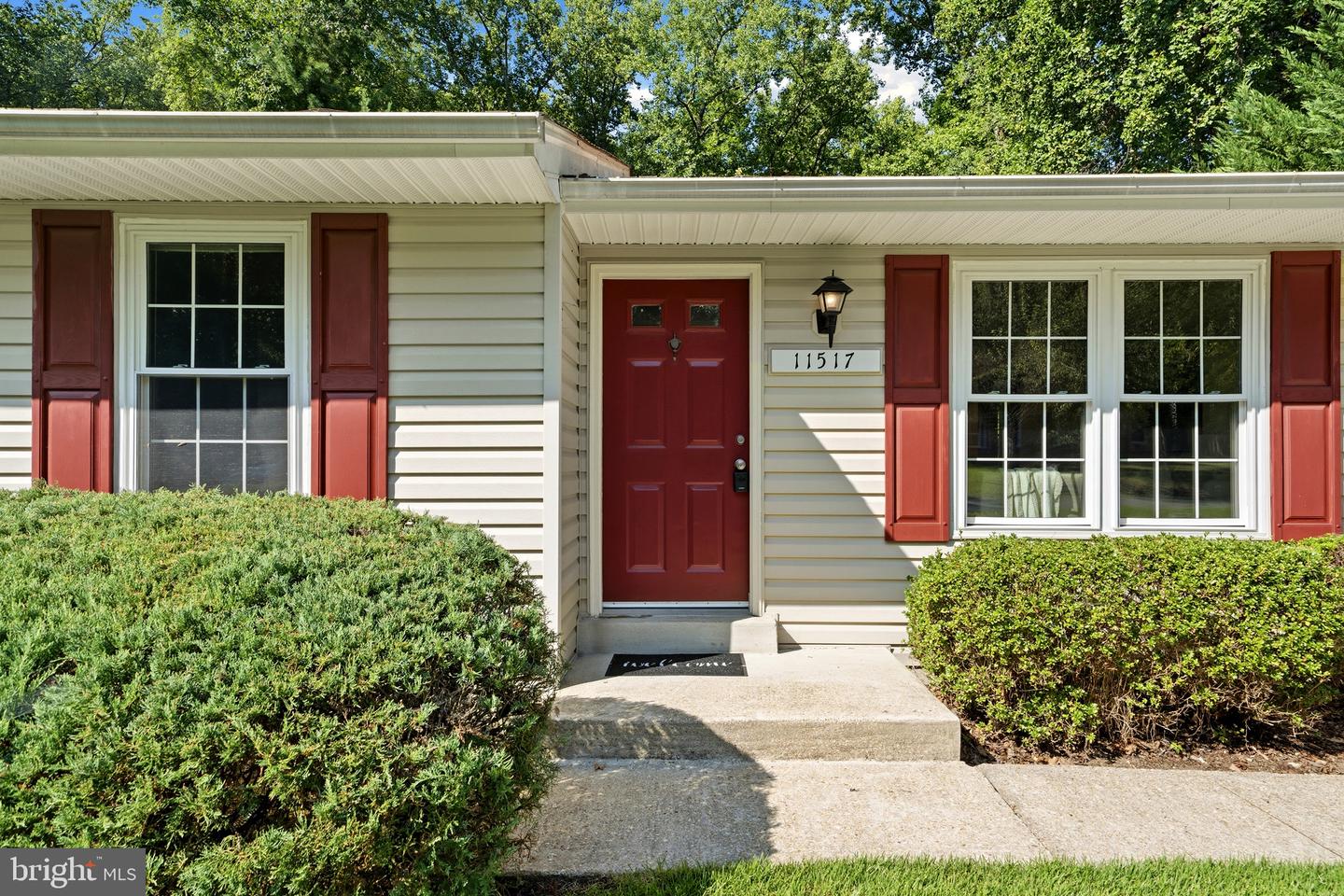 11517 Timberbrook Dr Property Photo 2