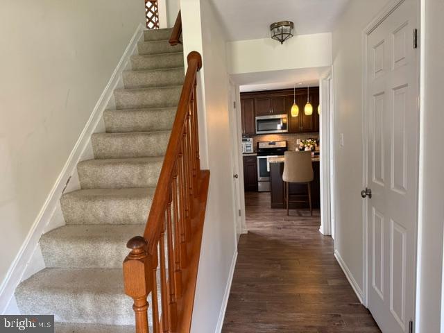 3505 Fox Ridge Rd Property Photo 6