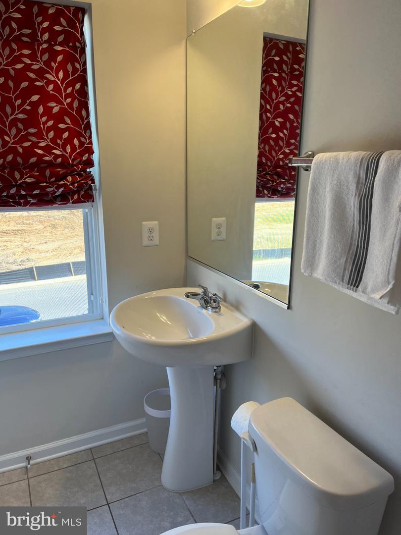 9898 Obin Ln Property Photo 7