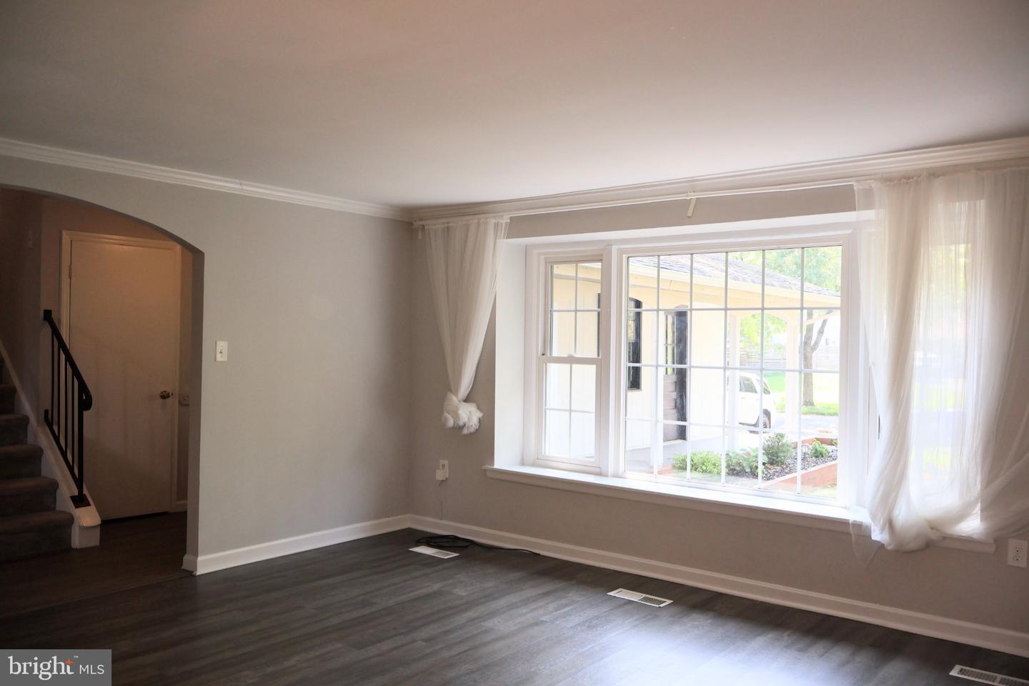 5218 Caroline Cir Property Photo 6