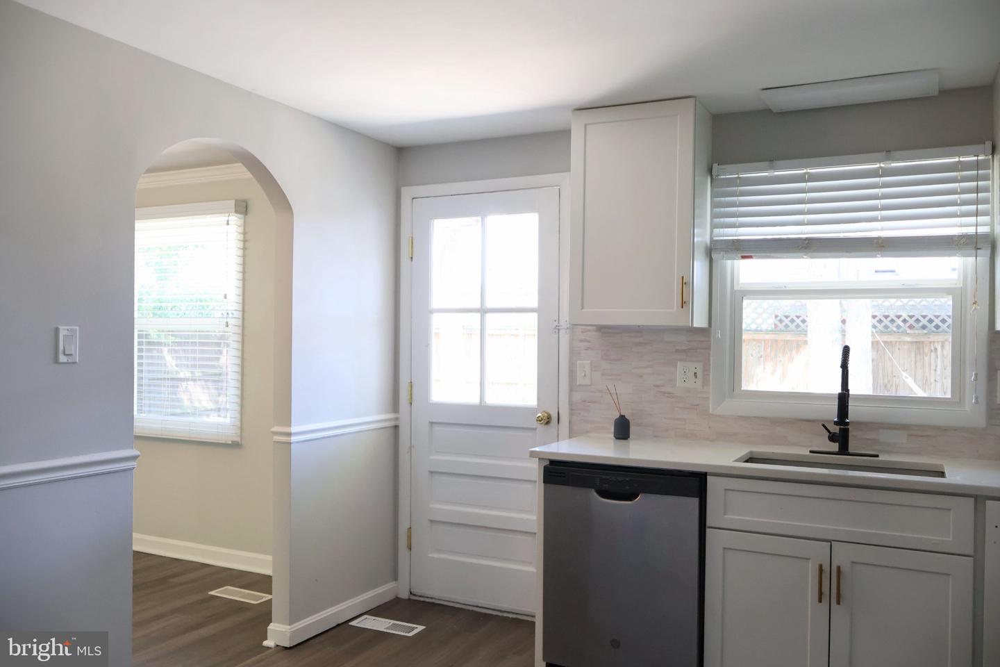 5218 Caroline Cir Property Photo 12