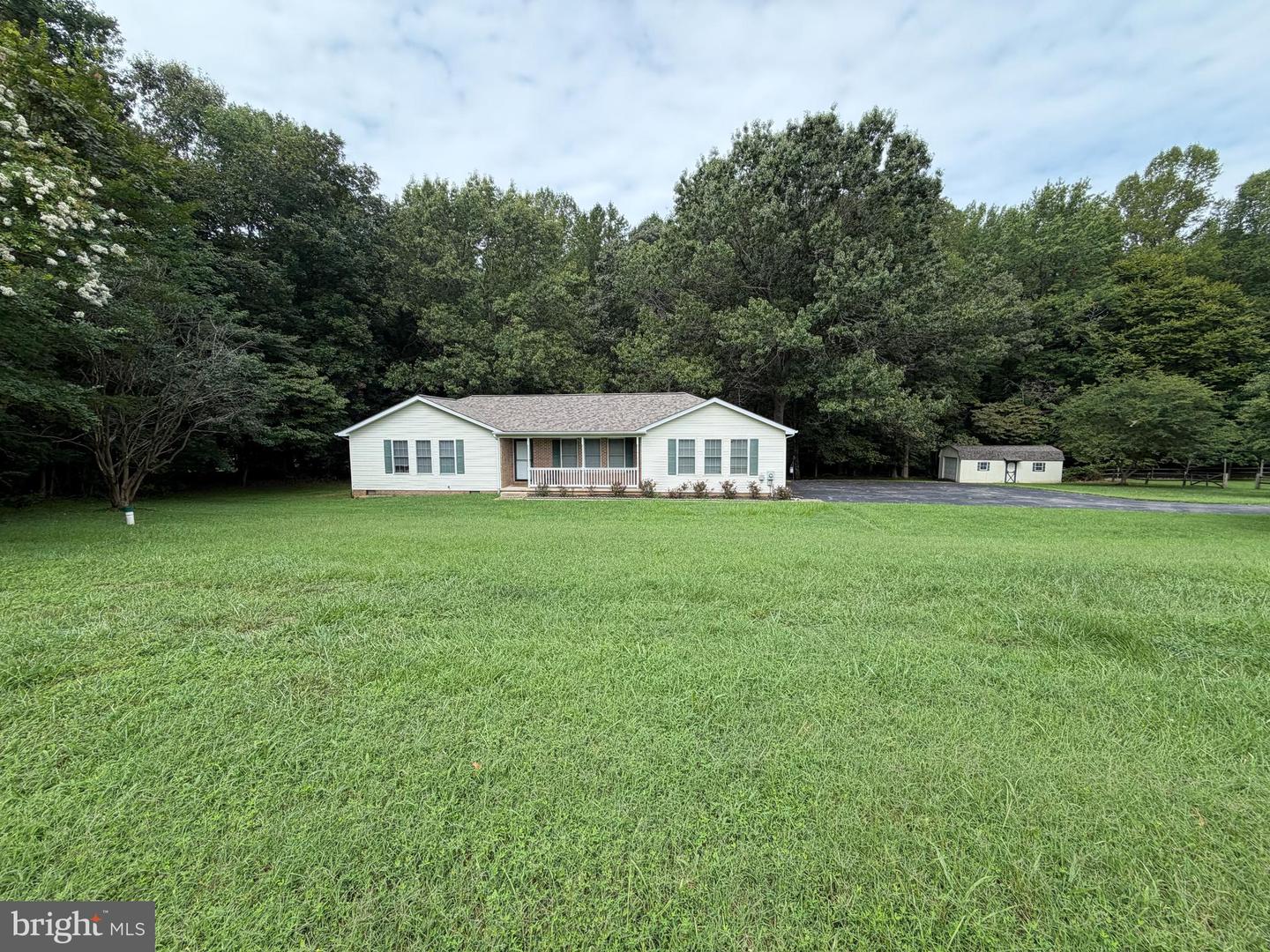 4775 Young Rd Property Photo 2