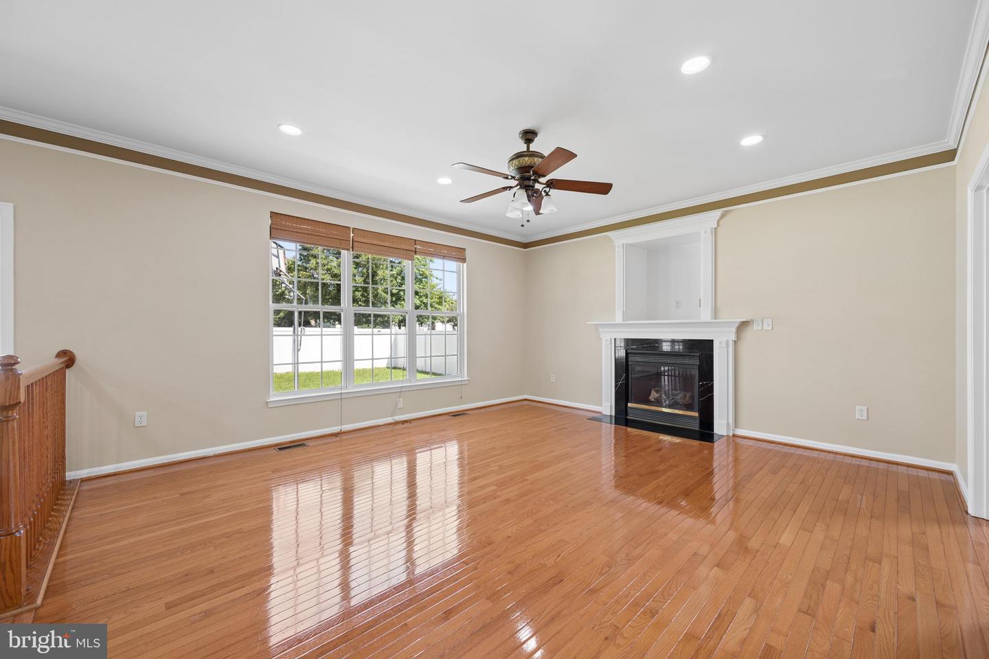 9701 Cadwell St Property Photo 21