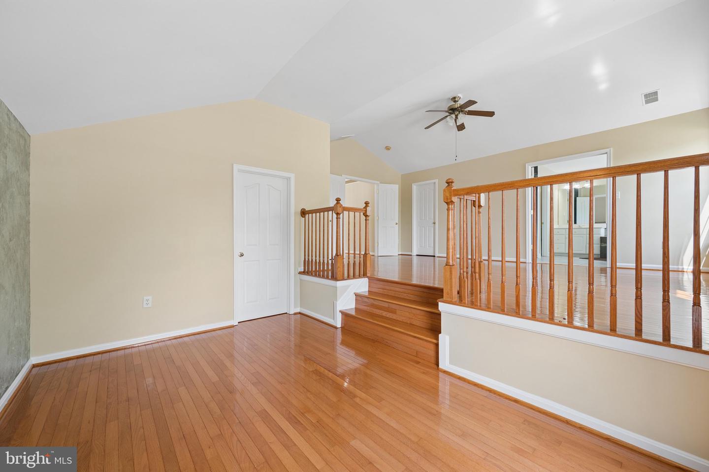 9701 Cadwell St Property Photo 39
