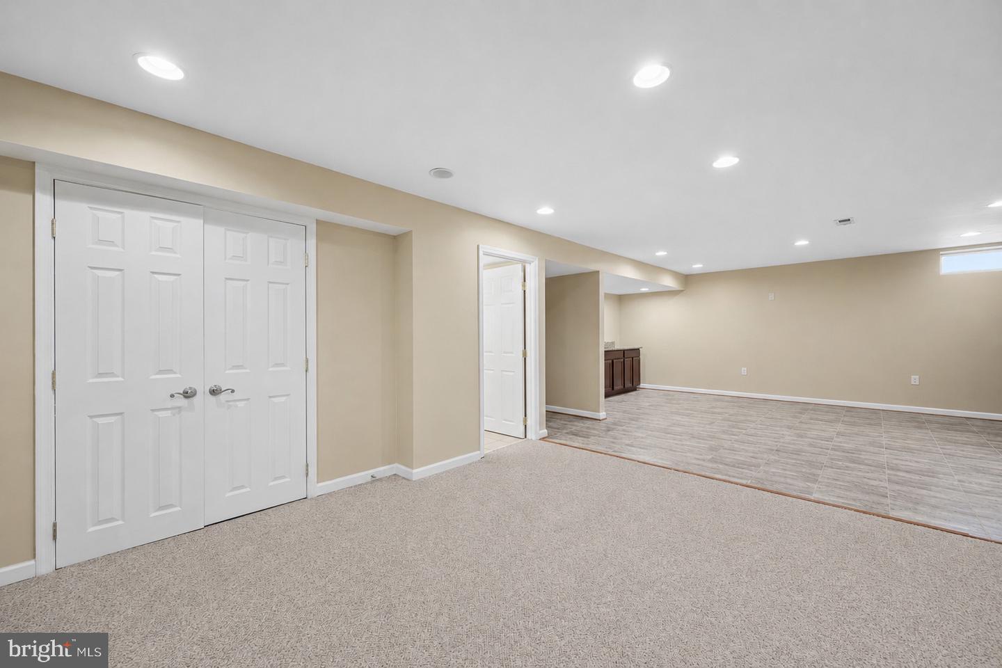 9701 Cadwell St Property Photo 74