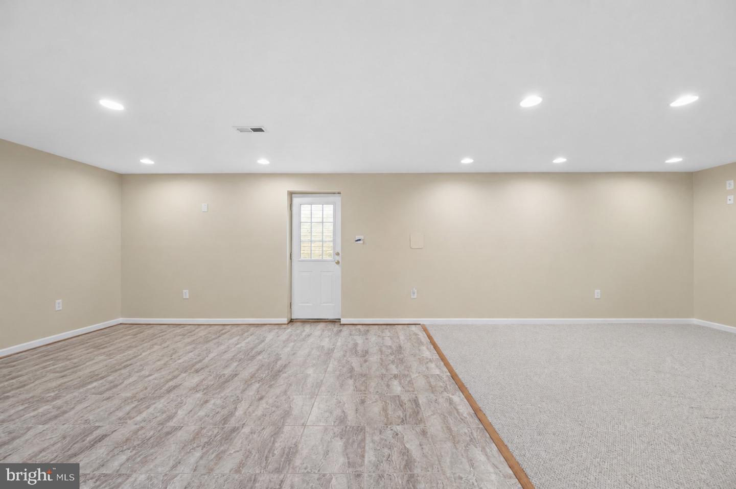9701 Cadwell St Property Photo 75