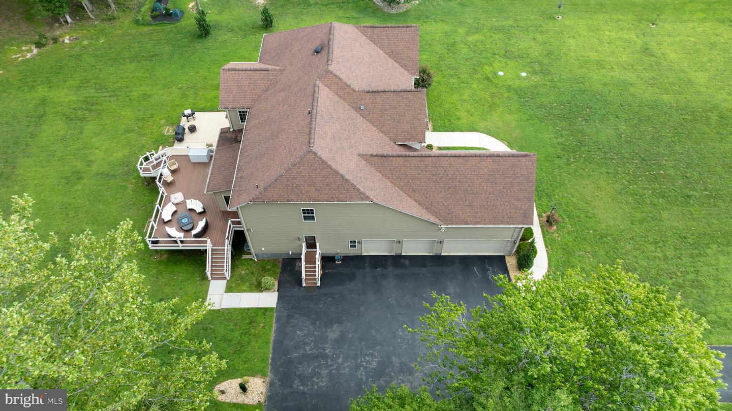 7420 Sugar Cane Ct Property Photo 4