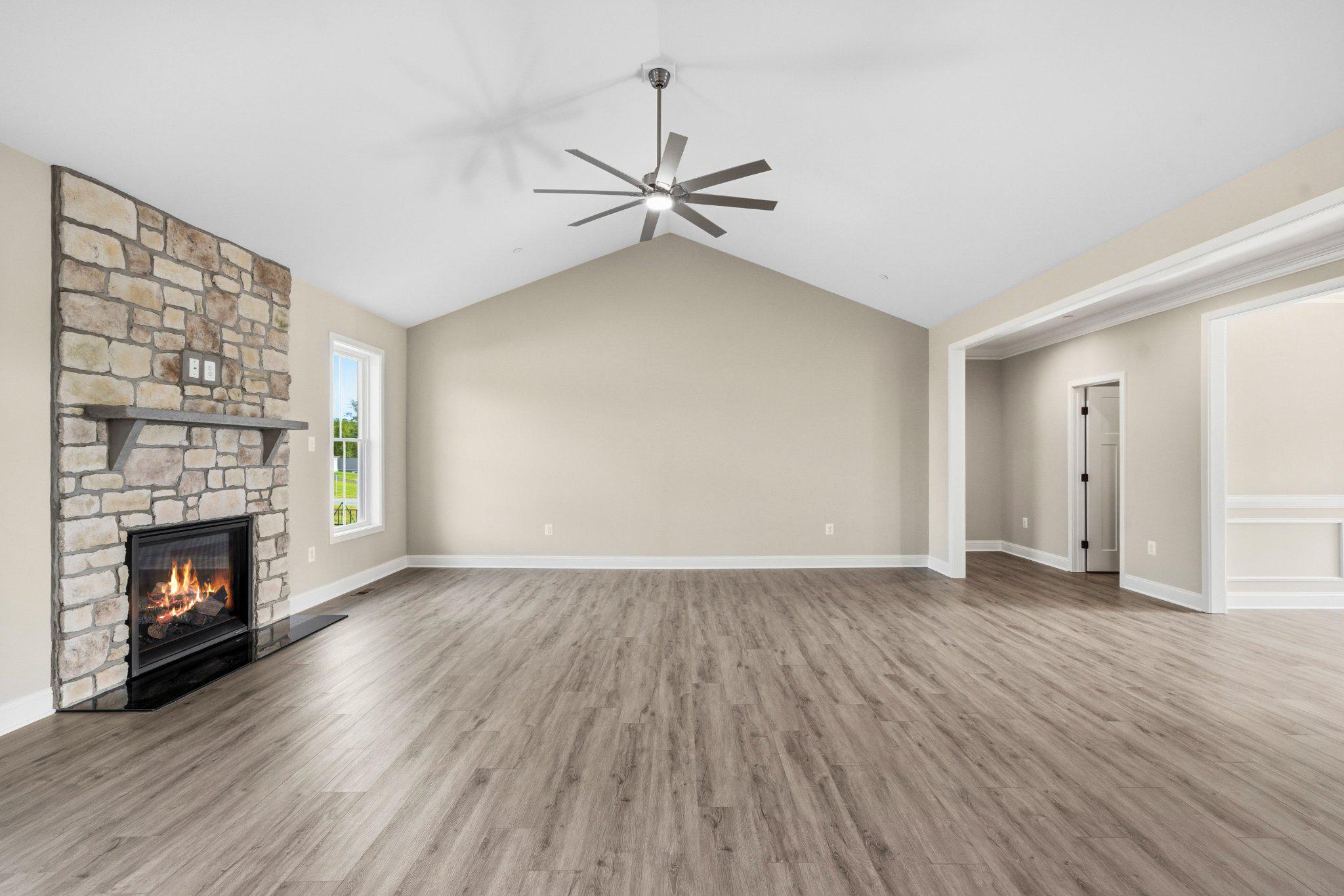 5898 Hardwick Ct Property Photo 7