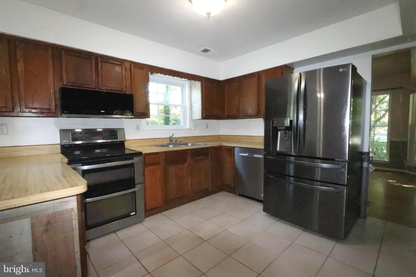 6901 Impala Ct Property Photo 2