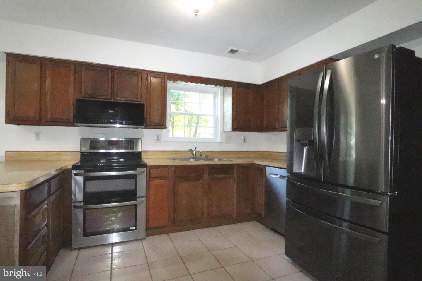6901 Impala Ct Property Photo 3