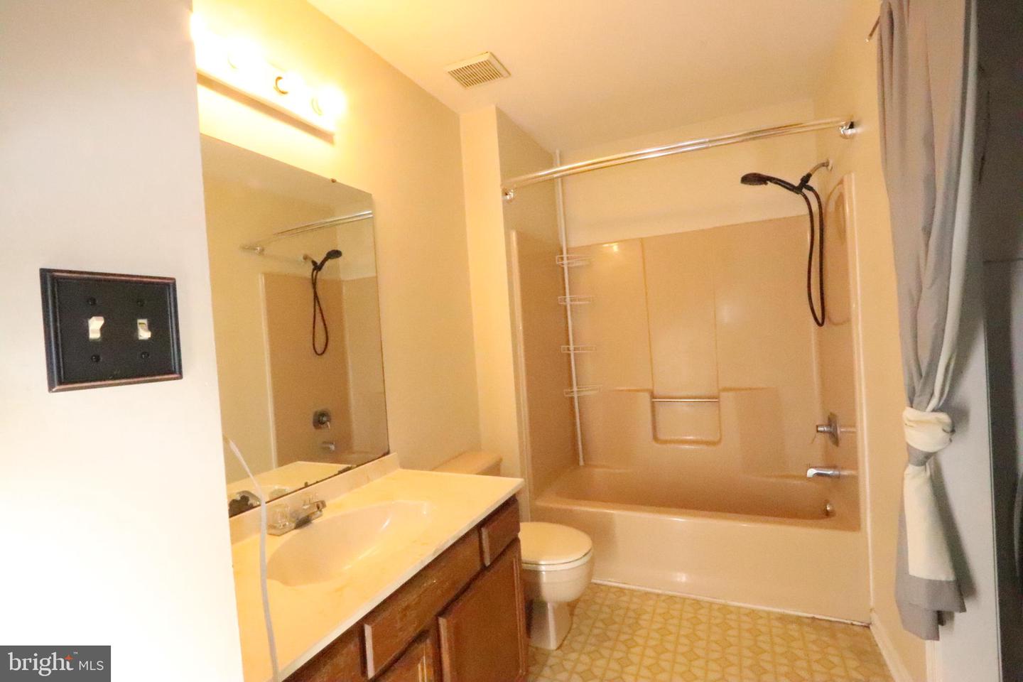 6901 Impala Ct Property Photo 22