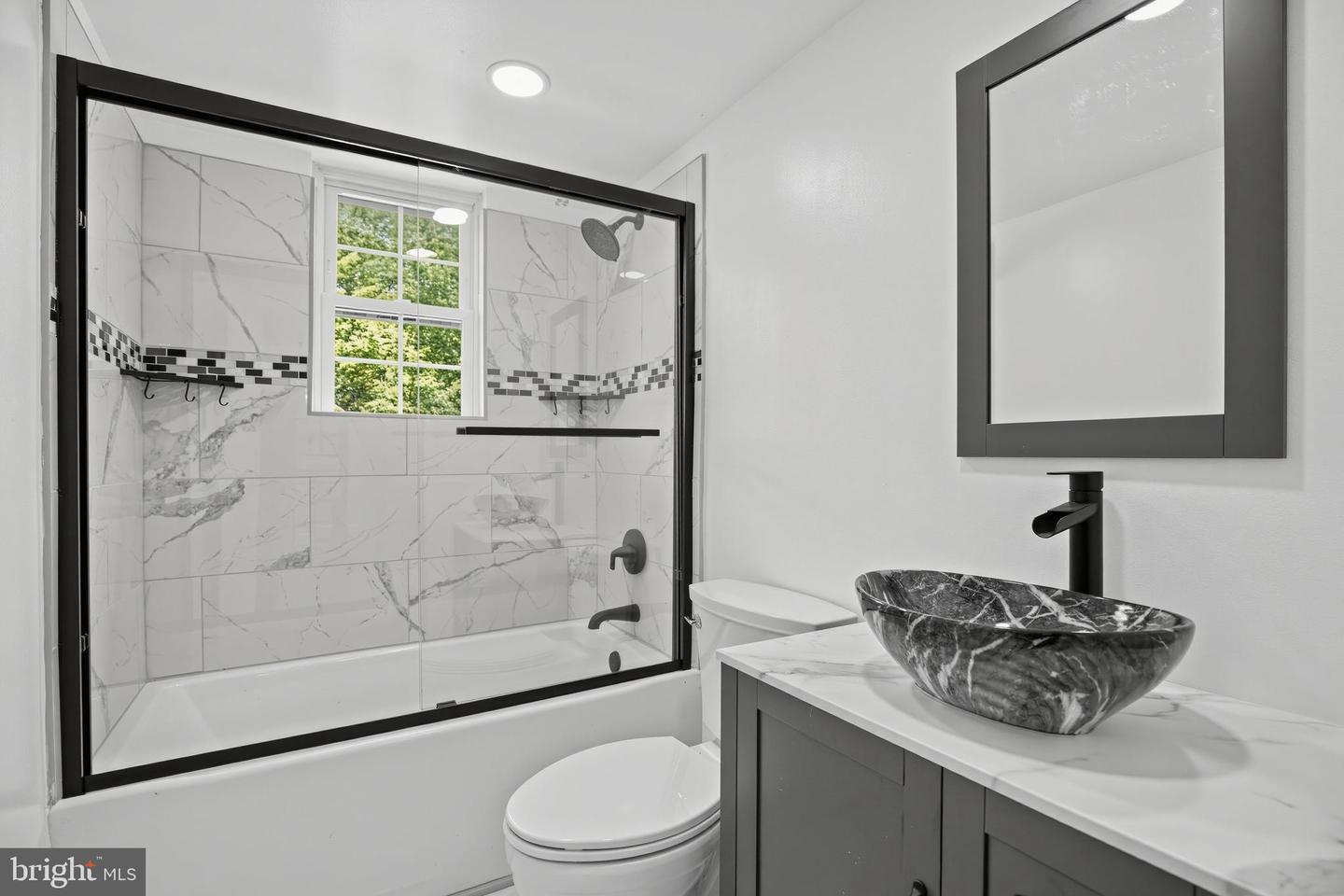 6370 Raymond Augustus Pl Property Photo 4