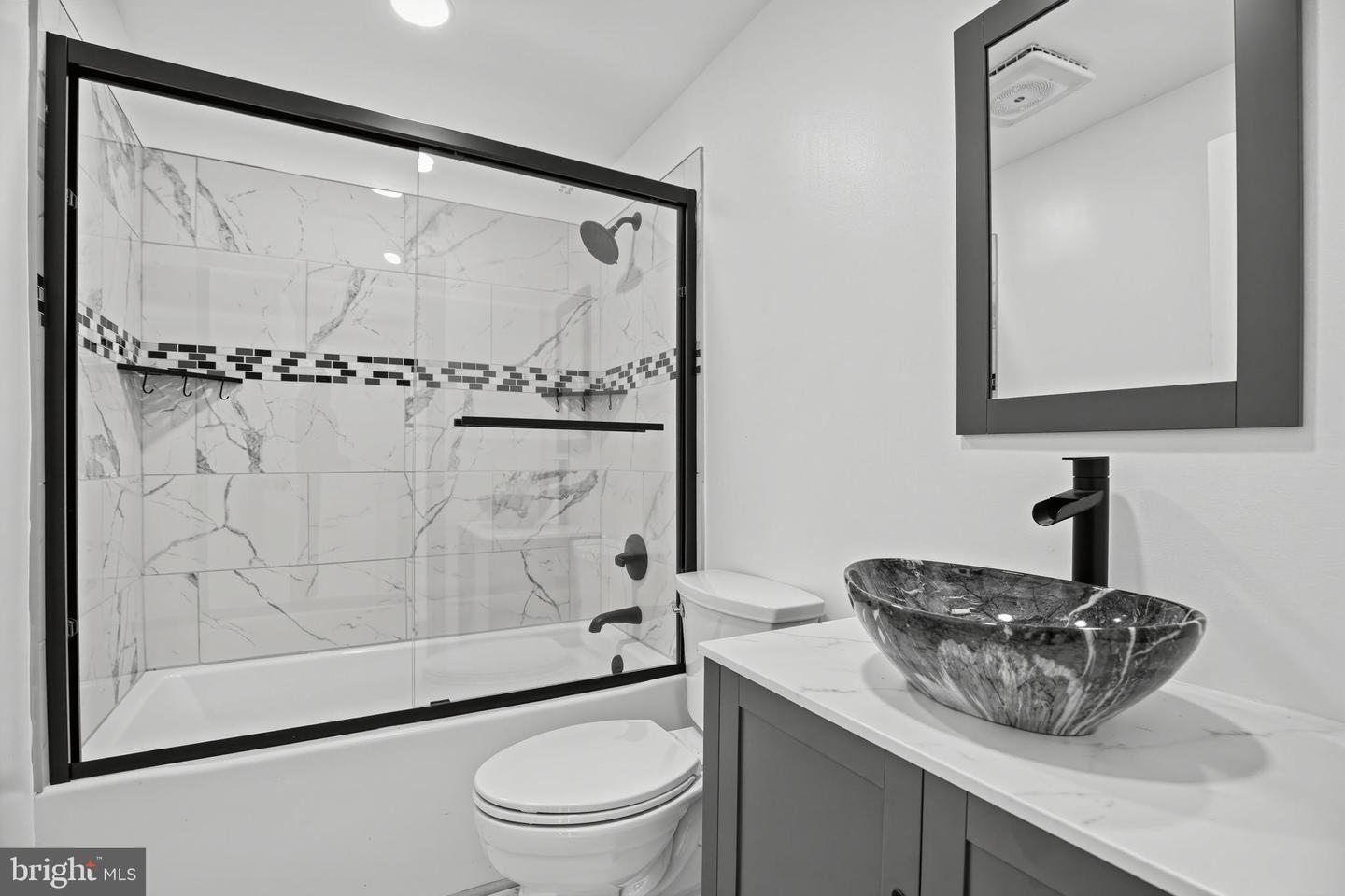 6370 Raymond Augustus Pl Property Photo 5