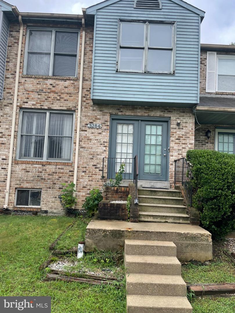 3284 Westdale Ct Property Photo 1