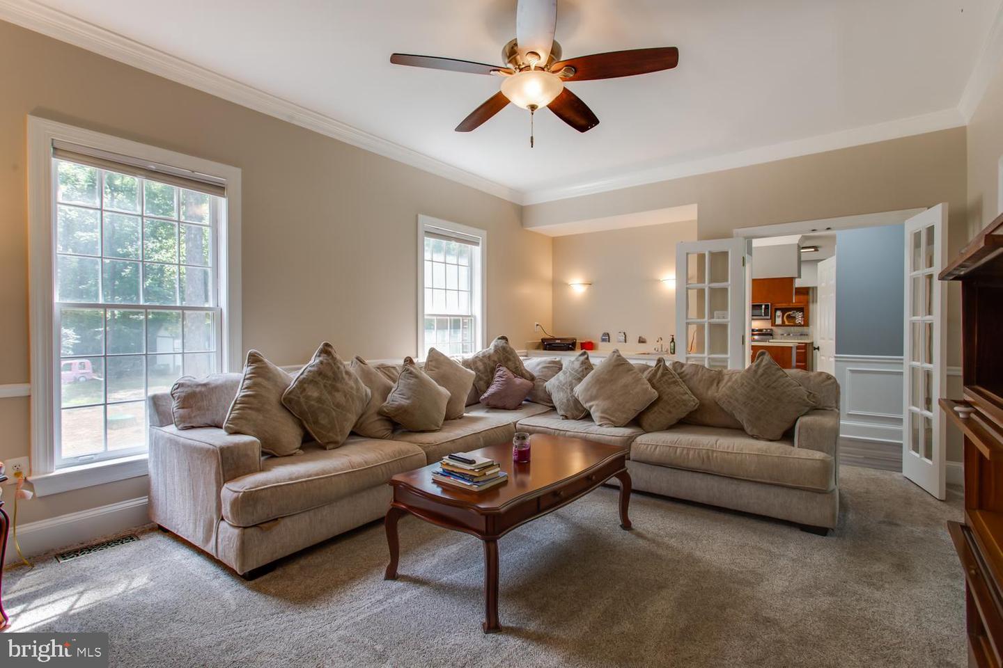 4340 Guinevere Ln Property Photo 17