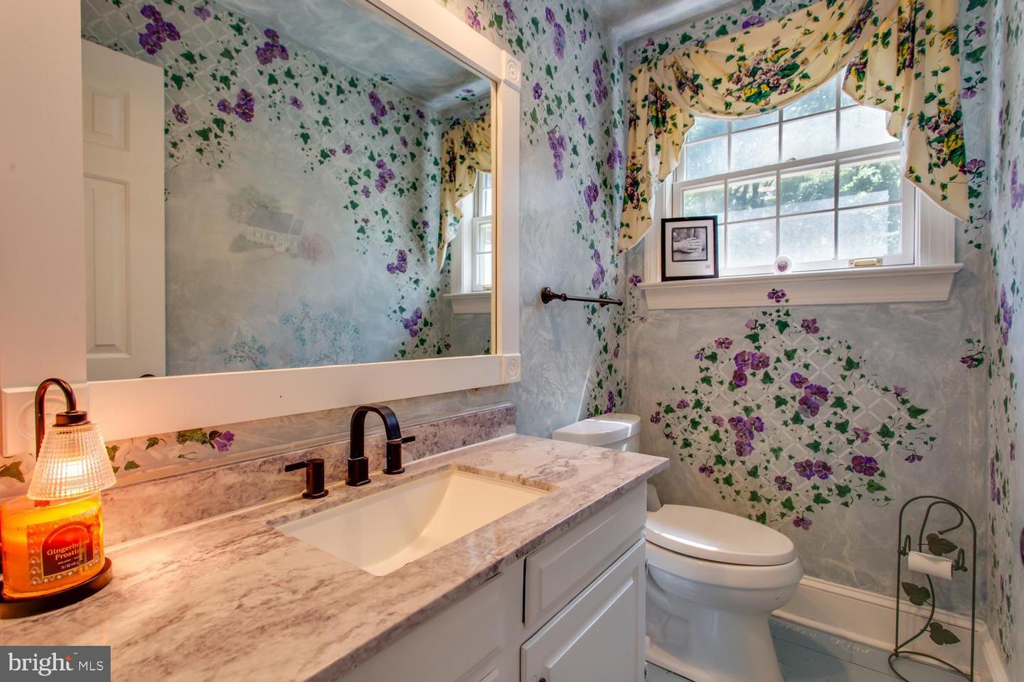4340 Guinevere Ln Property Photo 19