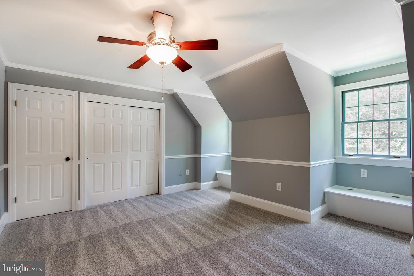 4340 Guinevere Ln Property Photo 29