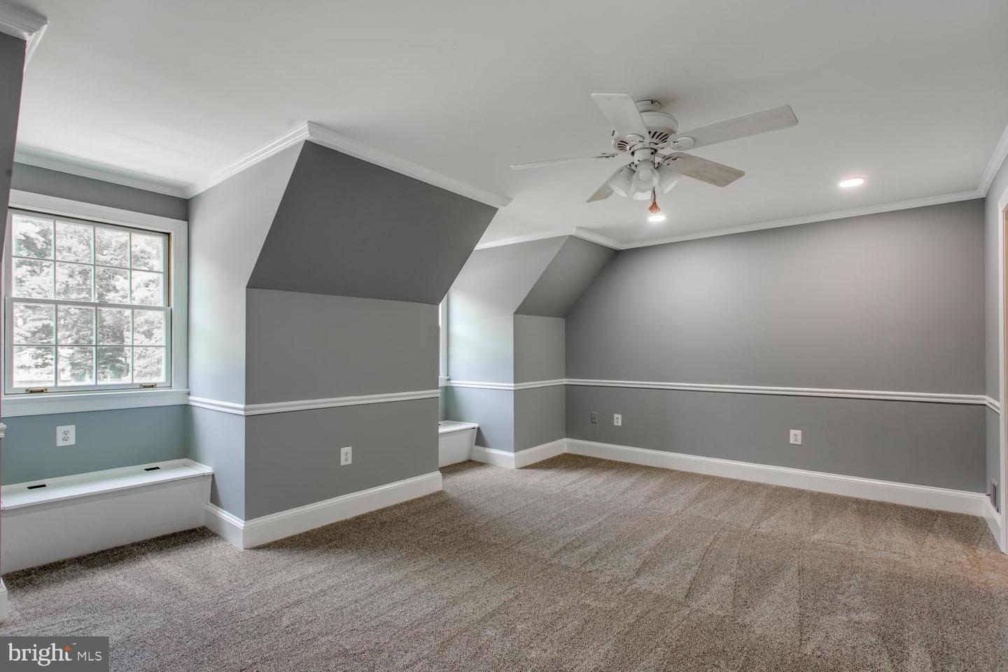 4340 Guinevere Ln Property Photo 30