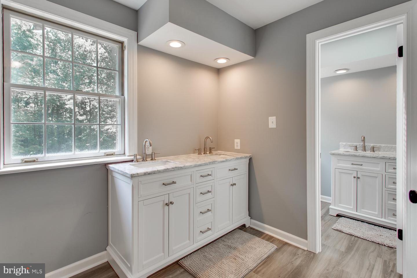 4340 Guinevere Ln Property Photo 31