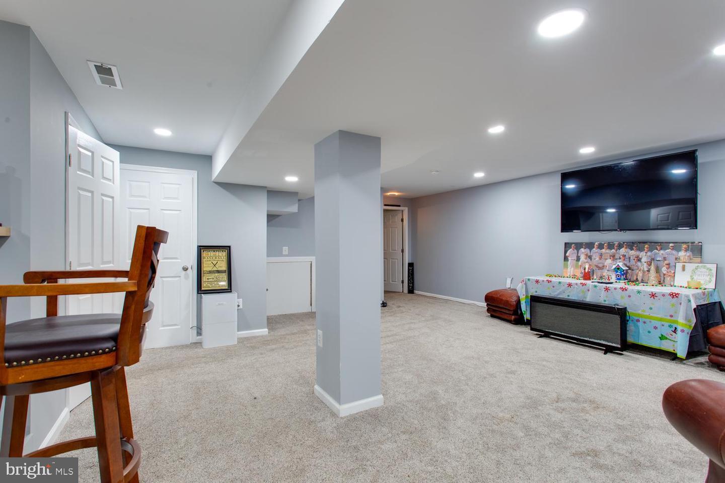 4340 Guinevere Ln Property Photo 41