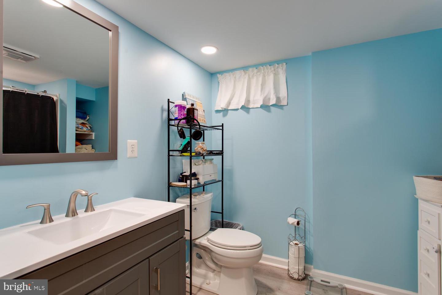 4340 Guinevere Ln Property Photo 42