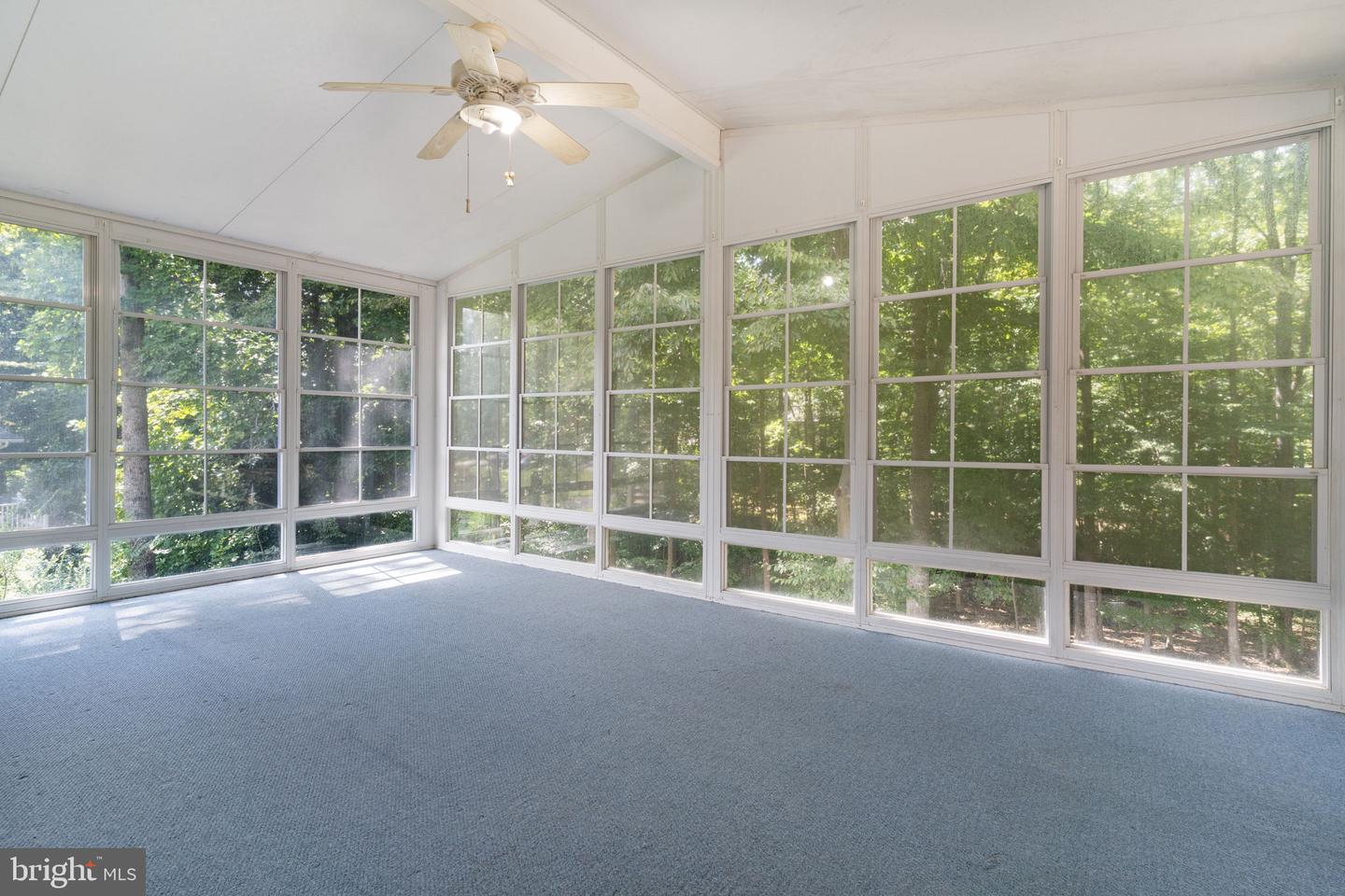 105 Westmorland Ct Property Photo 24