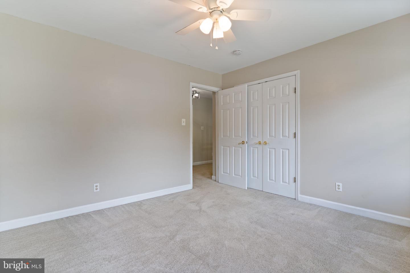 105 Westmorland Ct Property Photo 26