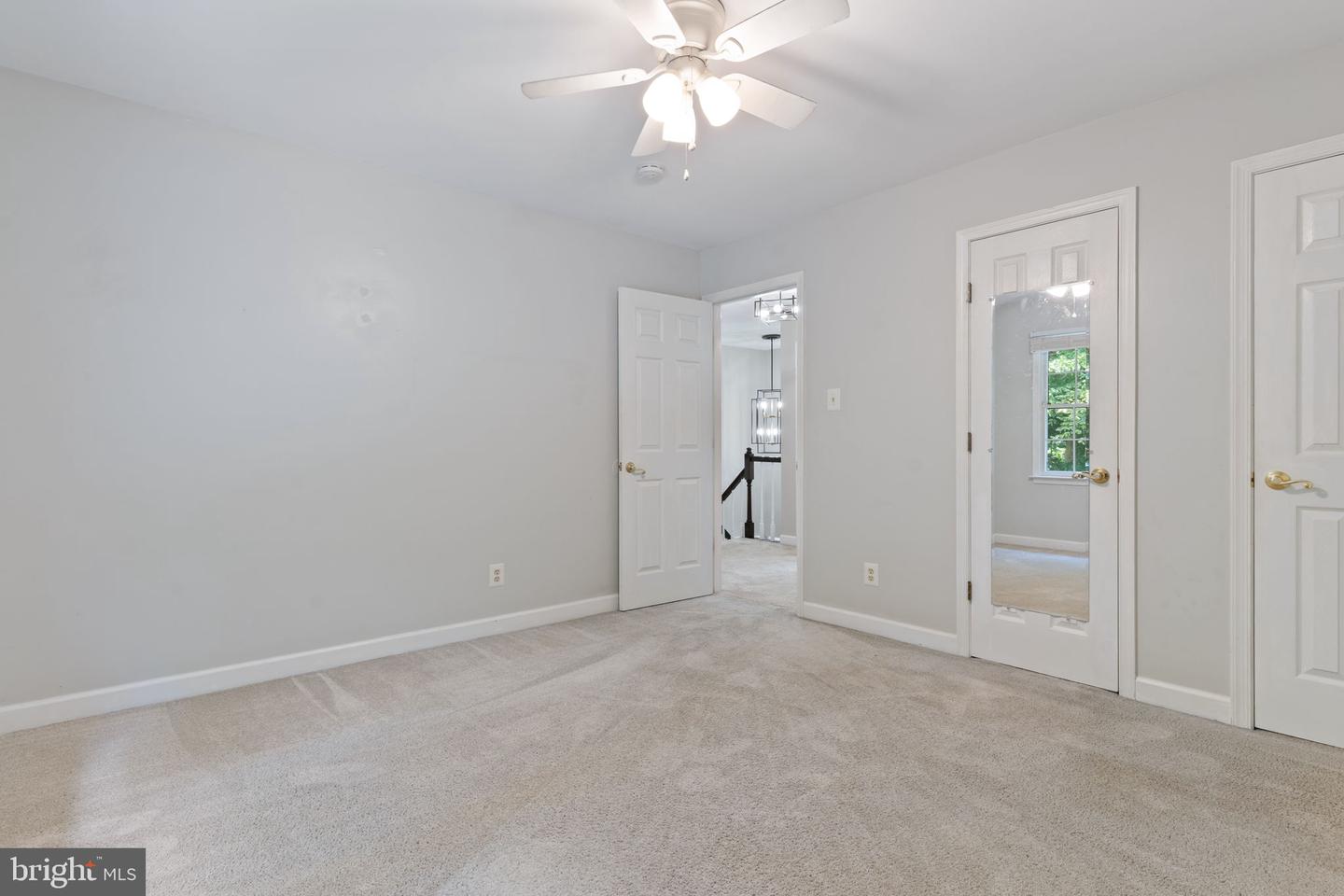105 Westmorland Ct Property Photo 28