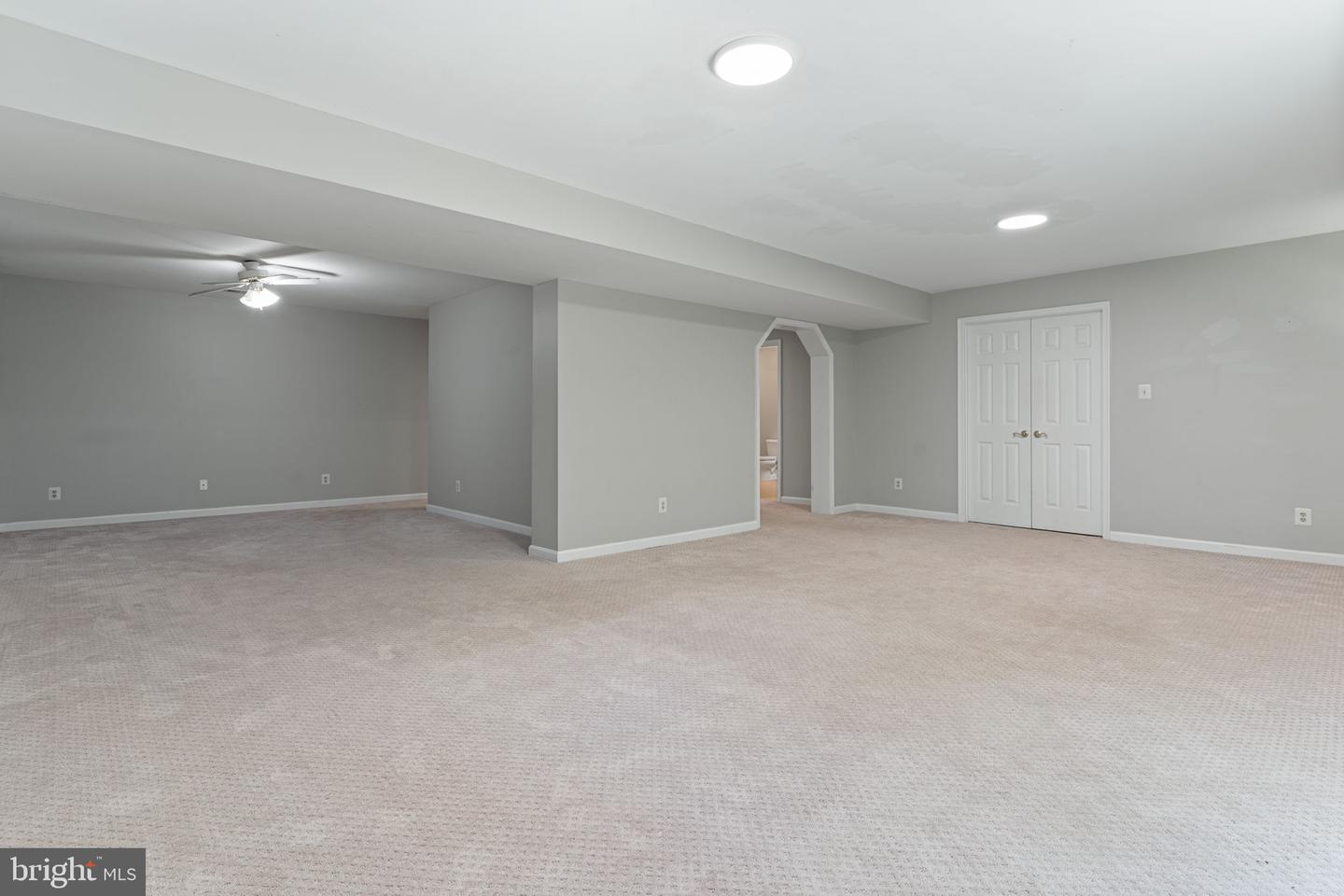 105 Westmorland Ct Property Photo 35