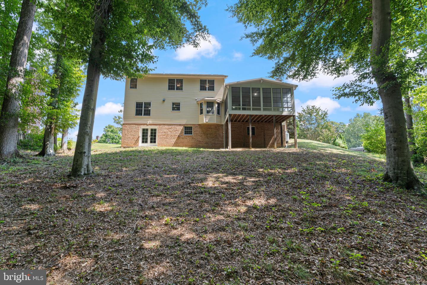 105 Westmorland Ct Property Photo 38