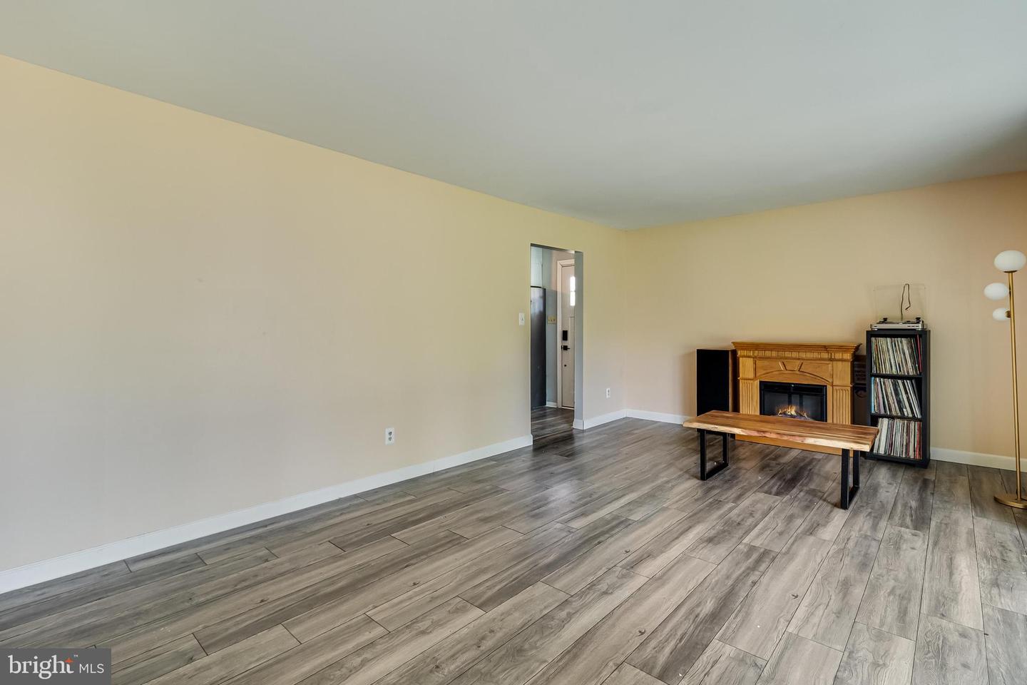 9429 Overlook Cir Property Photo 5