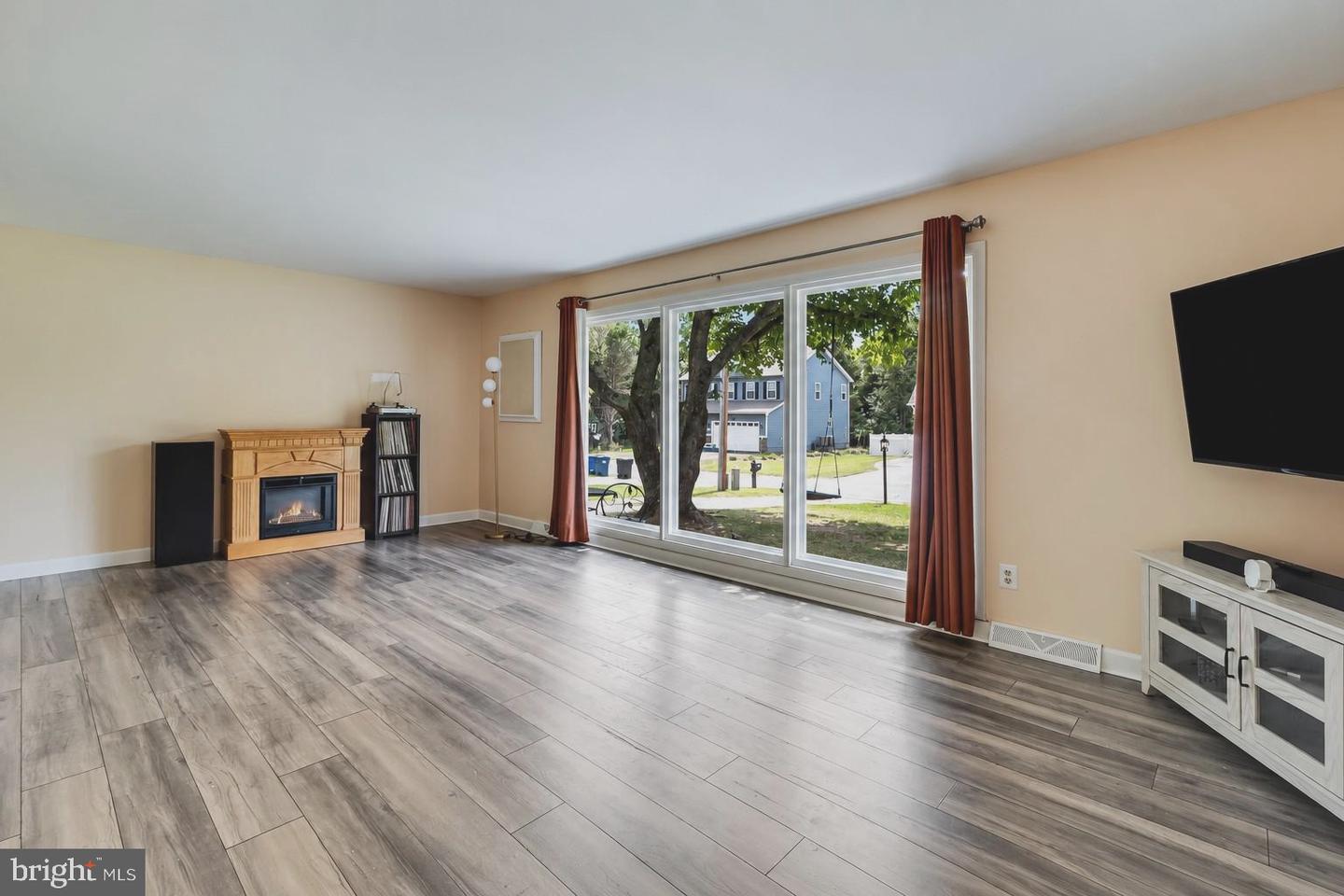 9429 Overlook Cir Property Photo 6
