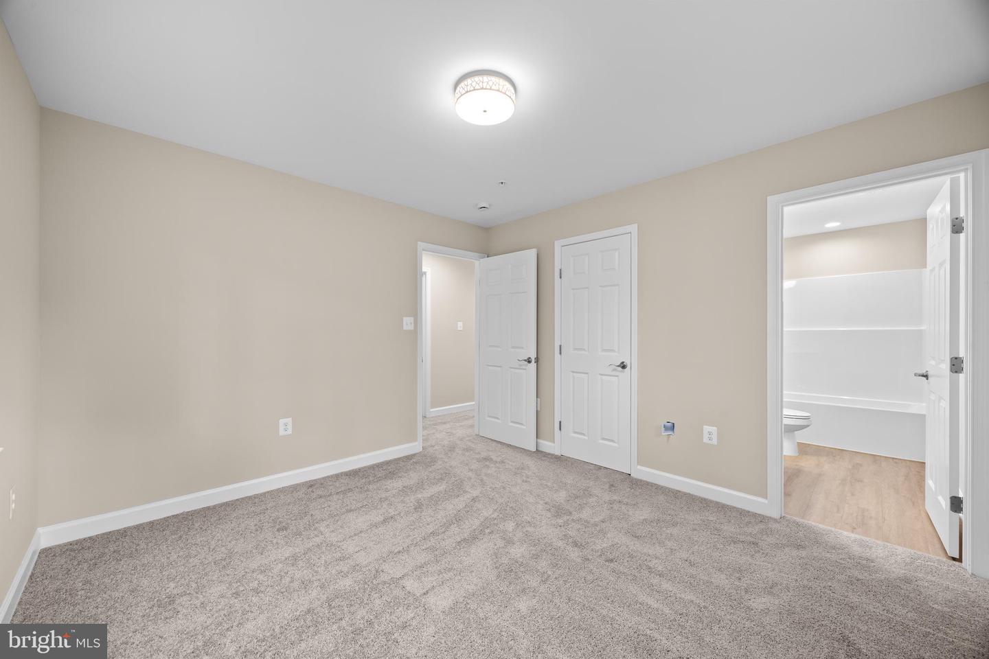 11330 Lord Baltimore Dr Property Photo 28