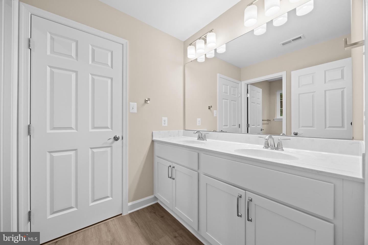 11330 Lord Baltimore Dr Property Photo 34