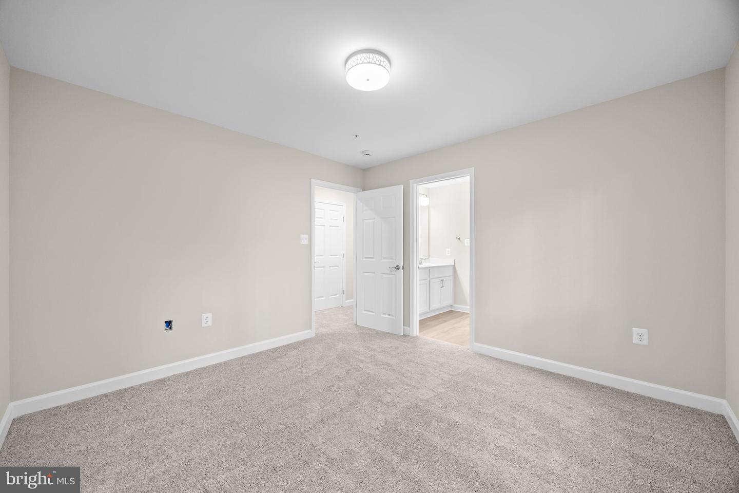 11330 Lord Baltimore Dr Property Photo 40