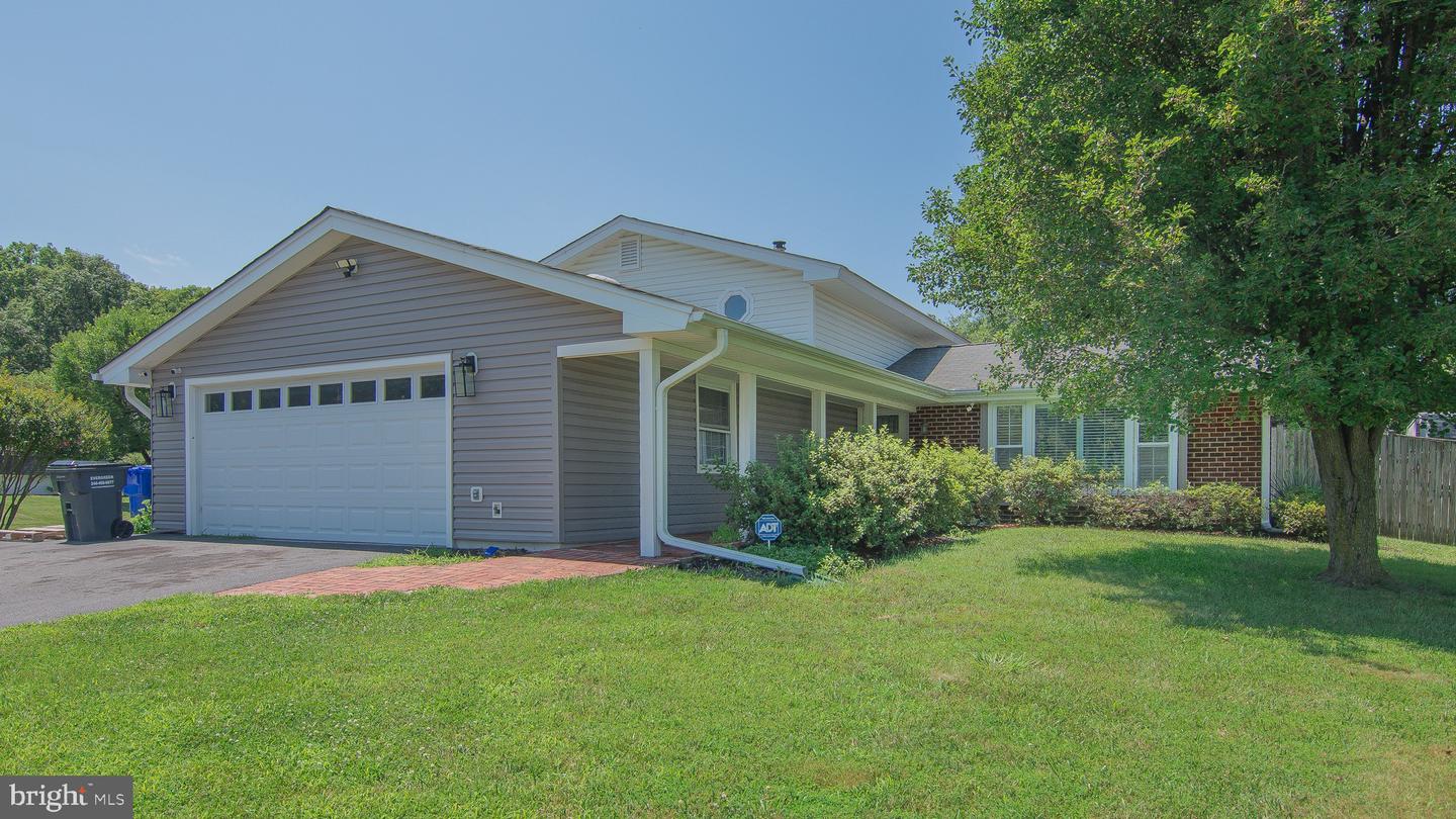 2430 PINEFIELD RD Property Photo 1